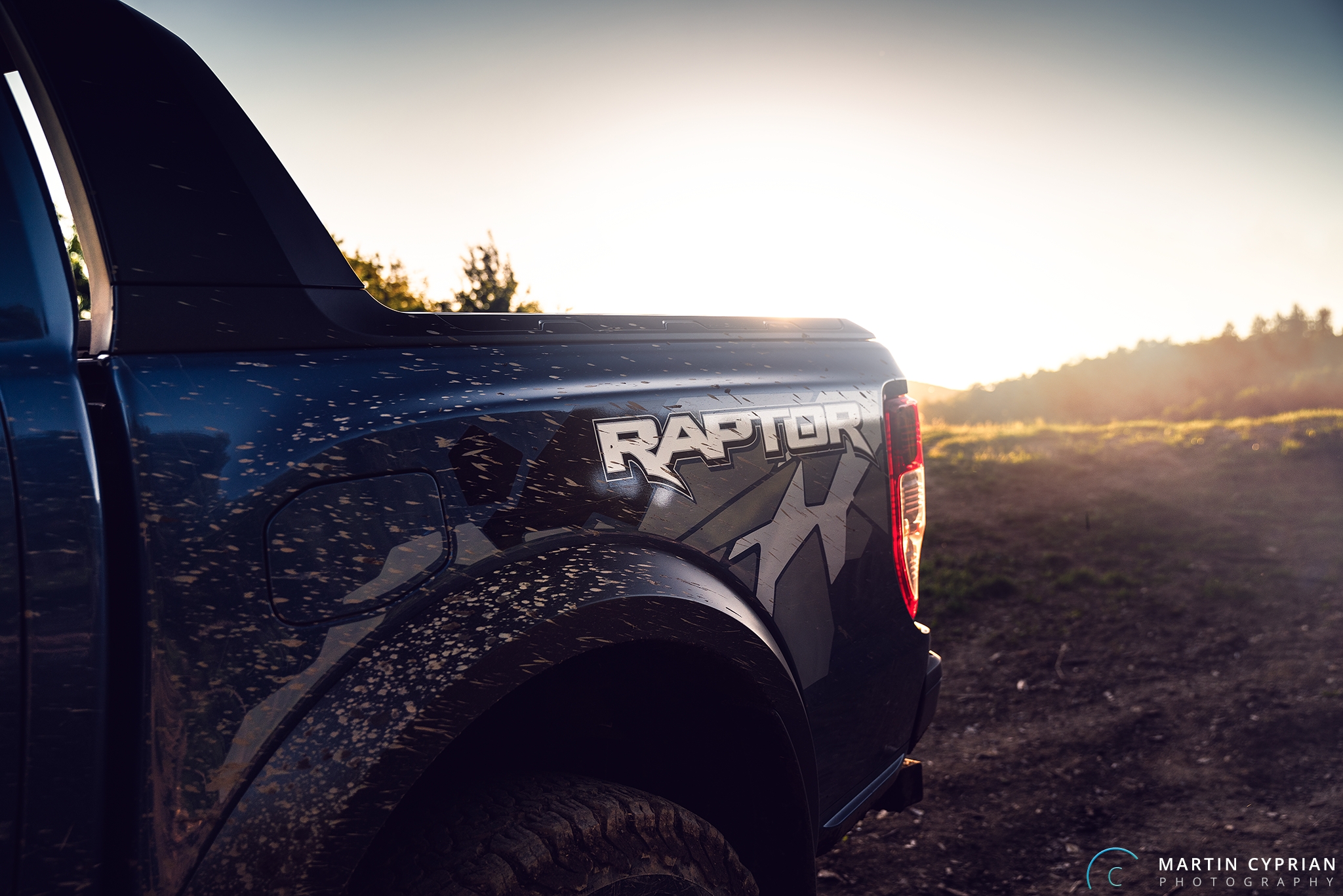 Ford Ranger Raptor (3).jpg